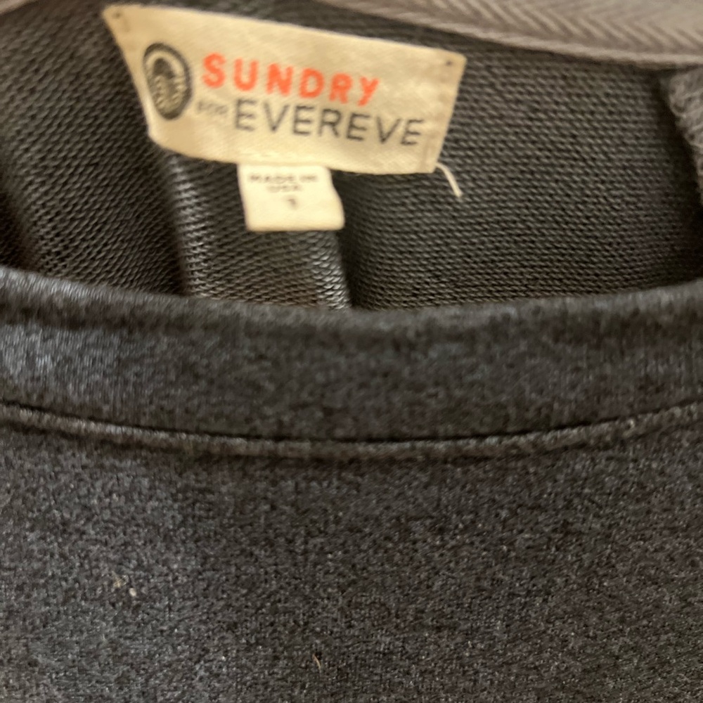 Sunday x Evereve Navy Sweatshirt Small - Picture 2 of 4